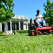 5 Best Lawn Maintenance/Mowing Services - Horn Lake MS