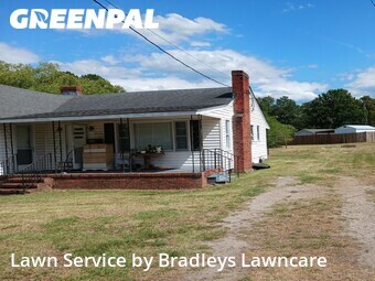 Yard Mowing nearby Grimesland, NC, 