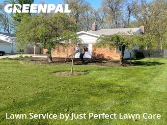 Lawn Maintenance nearby North Olmsted, OH, 