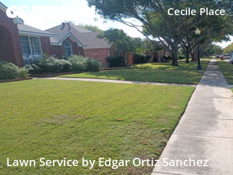 Lawn Cutin Frisco,75035,Grass Cut by Edgar Ortiz Sanchez, work completed in Dec , 2025