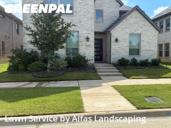 Lawn mowed in Farmers Branch, 75234