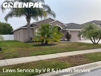 Lawn Mowing nearby Holiday, FL, 