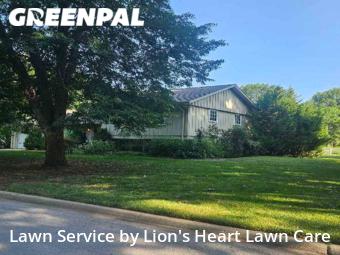 Grass Cut nearby Lansing, KS, 