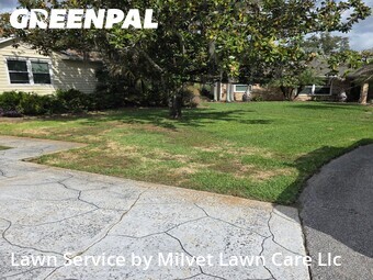Lawn mowed in Winter Haven, 33884