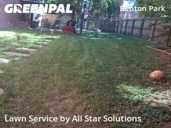 Grass Cut nearby St. Louis, IL, 