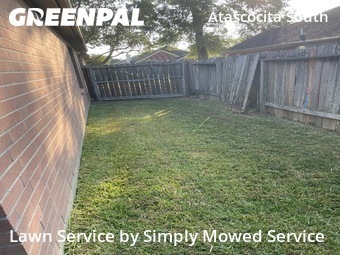 Grass Cutin Humble,77346,Grass Cutting by Simply Mowed Service, work completed in Dec , 2025