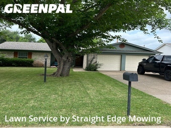 Lawn Cuttingin Benbrook,76126,Lawn Service by Straight Edge Mowing, work completed in Jun , 2026