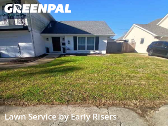 Lawn mowed in Metairie, 70003