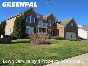 Lawn mowed in Frederick, 21704