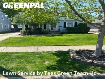 Lawn Mowing nearby Parma, OH, 