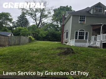 Yard Mowing nearby Pontiac, MI, 