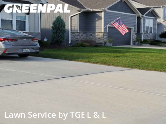 Lawn Cutting nearby Lee's Summit, MO, 