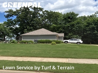 Grass Cut nearby Bentonville, AR, 