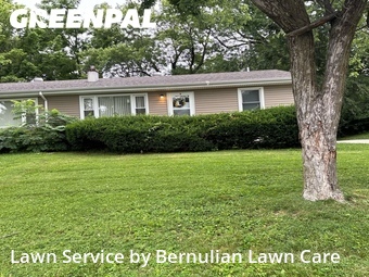Lawn Mowing nearby Saint Charles, MO, 