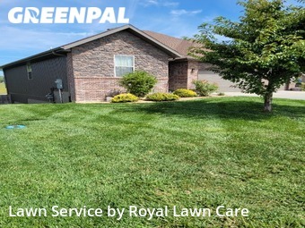 Grass Cutting nearby Ozark, MO, 