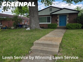 Grass Cut nearby St. Louis, MO, 