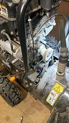 LMW SNOWBLOWER REPAIR Photo 6