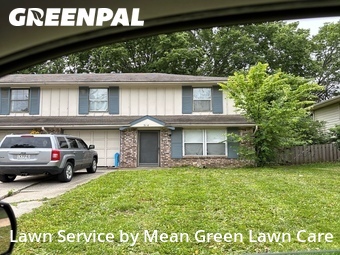Lawn Care Service nearby Blue Springs, MO, 