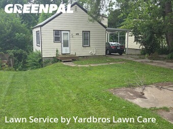 Lawn Mowing nearby Omaha, NE, 