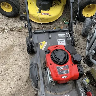 SJM Lawnmower Service & Repair Photo 16