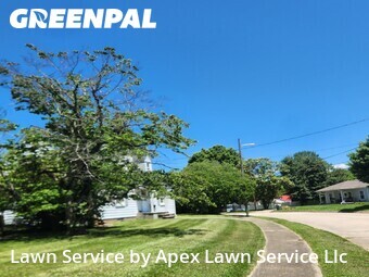 Lawn Mowing nearby Kingsport, TN, 