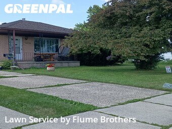 Lawn Mowing nearby Roseville, MI, 
