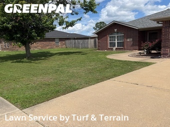 Lawn Care Service nearby Fayetteville, AR, 