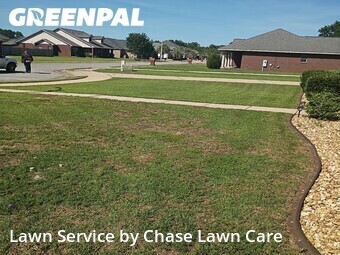 Lawn Cutting nearby Pace, FL, 