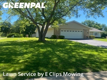 Grass Cut nearby Rockford, IL, 