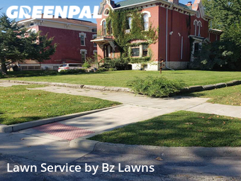 Lawn Cutting nearby Rock Island, IL, 