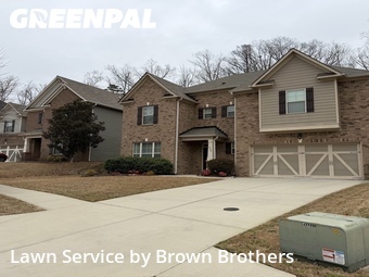 Lawn Mowing nearby Lawrenceville, GA, 