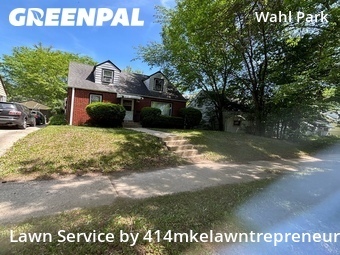 Lawn Care Service nearby Milwaukee, WI, 
