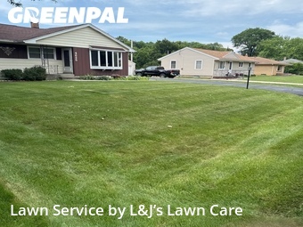 Lawn Mowing Service nearby Brown Deer, WI, 