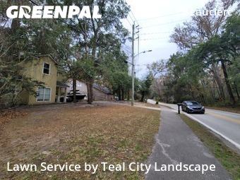 Lawn mowed in Jacksonville, 32257