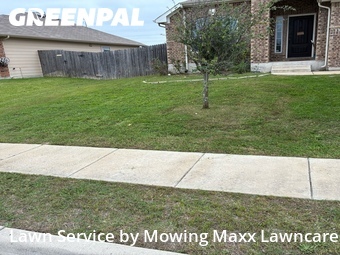 Lawn Mowing nearby Hutto, TX, 