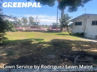 Lawn Mowing nearby Tulare, CA, 