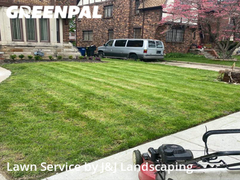 Lawn Care Service nearby Detroit, MI, 