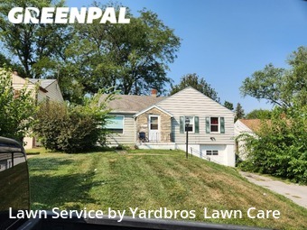 Lawn Cutting nearby Omaha, NE, 