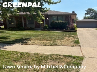 Yard Cutting nearby Clinton Township, MI, 
