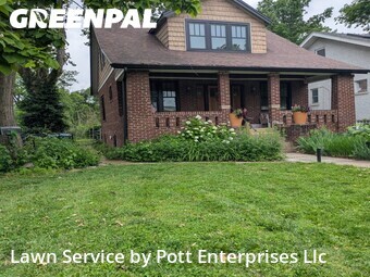 Lawn Maintenance nearby Richmond Heights, MO, 
