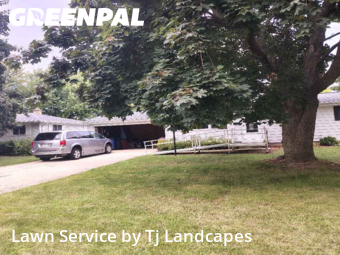 Lawn Mowing nearby Allouez, WI, 