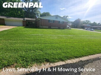 Lawn Mowing Service nearby St. Louis, MO, 