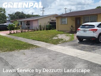 Yard Mowing nearby Hollywood, FL, 
