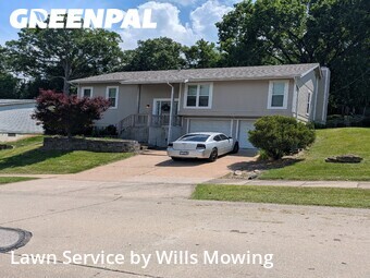 Lawn Care Service nearby Ballwin, MO, 