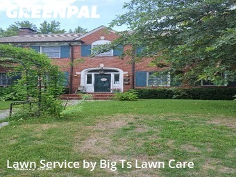 Lawn Mow nearby Overland, MO, 