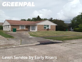 Lawn mowed in Avondale, 70094