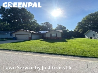 Yard Cutting nearby Belleville, IL, 