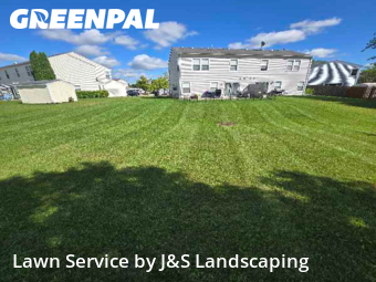 Lawn Care Service nearby Lake In The Hills, IL, 