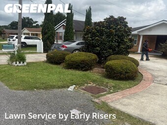 Lawn mowed in Marrero, 70072