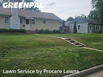 Lawn Care Service nearby Minneapolis, MN, 